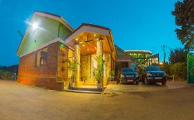Shangri-La Hotel Muyenga