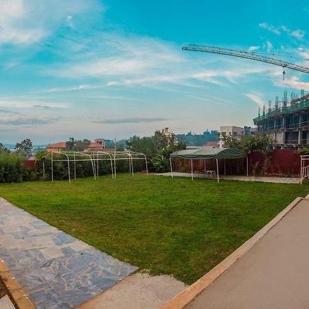 Shangri-La Hotel Muyenga Bugolobi Exterior photo