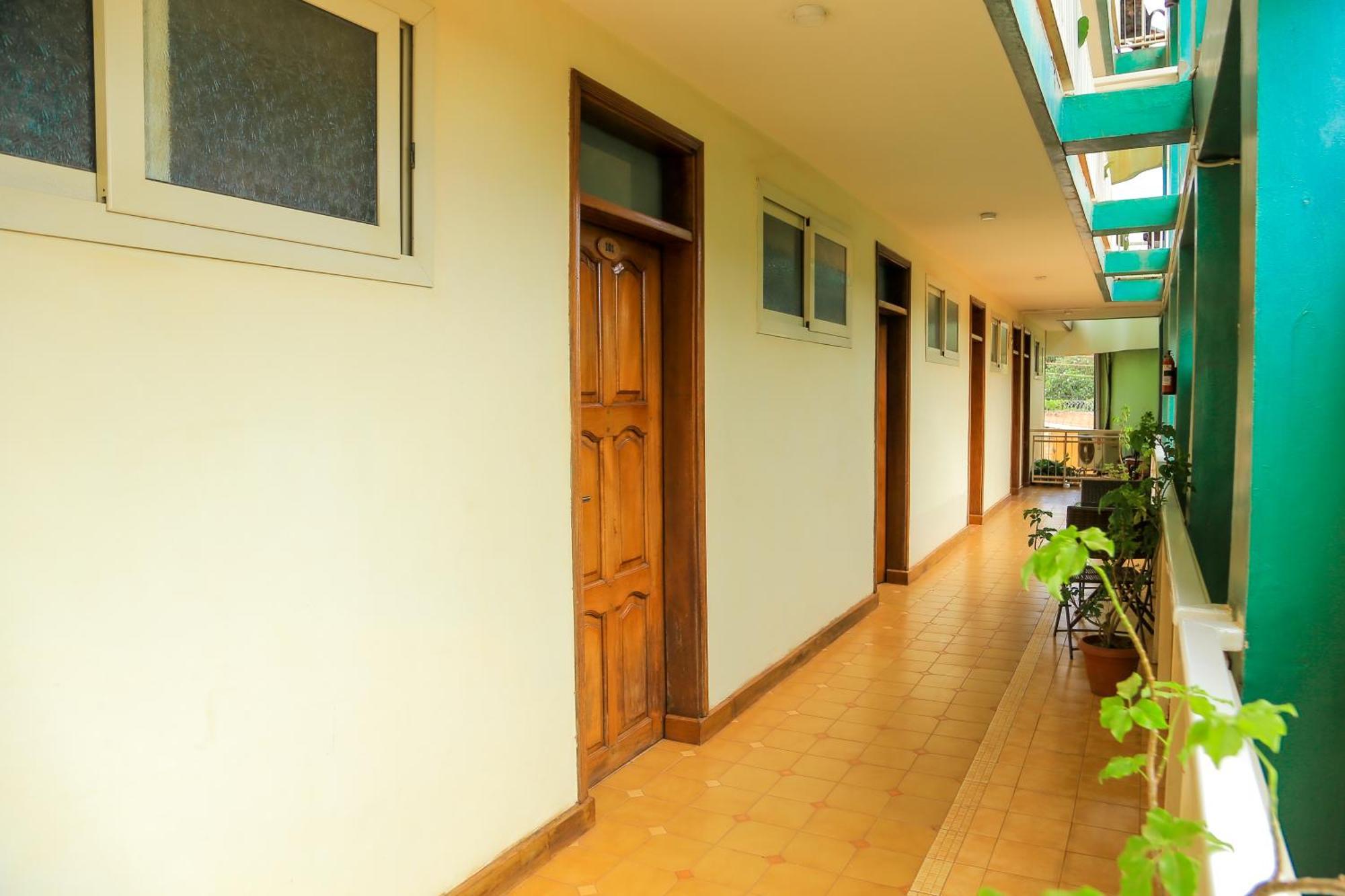 Shangri-La Hotel Muyenga Bugolobi Exterior photo